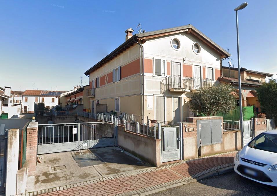 immobile appartamento all'asta in Via Cavalieri della Repubblica, 2/A - 37068 Vigasio (VR) - 3