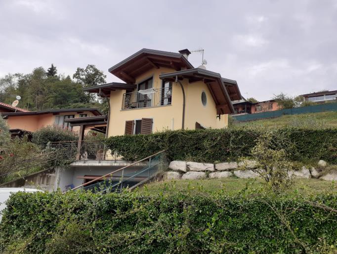 immobile villa all'asta in via Marino 31 Laveno-Mombello (VA) - 1