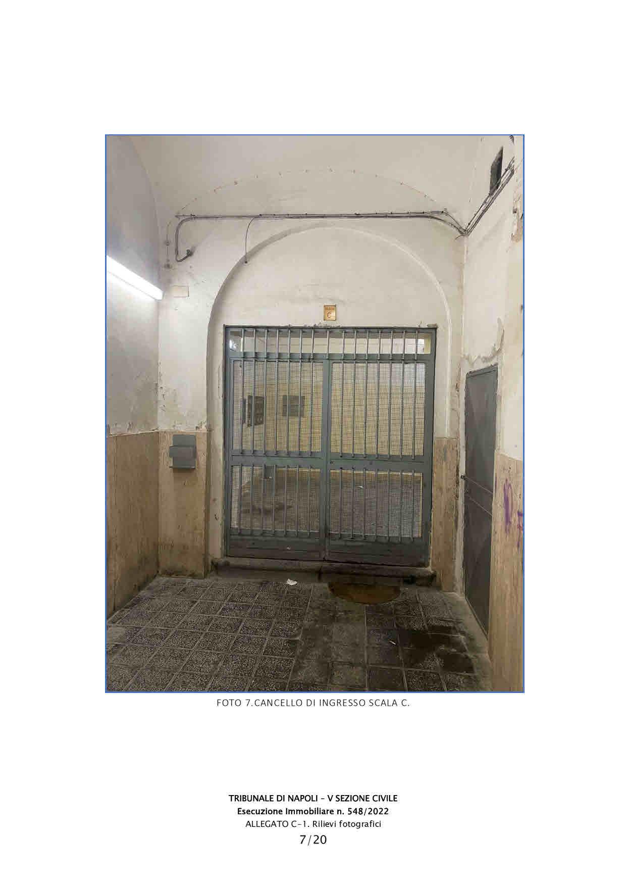 immobile appartamento all'asta in Via Antonio Toscano n 40 - 80142 Napoli (NA) - 2