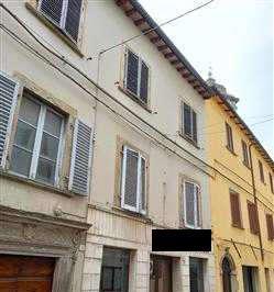immobile appartamento all'asta in Via IV novembre 15 - 61044 Cantiano (PU) - 1