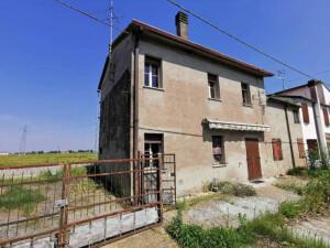 immobile appartamento all'asta in Via N Sauro, 845 - 45034 Canaro (RO) - 2