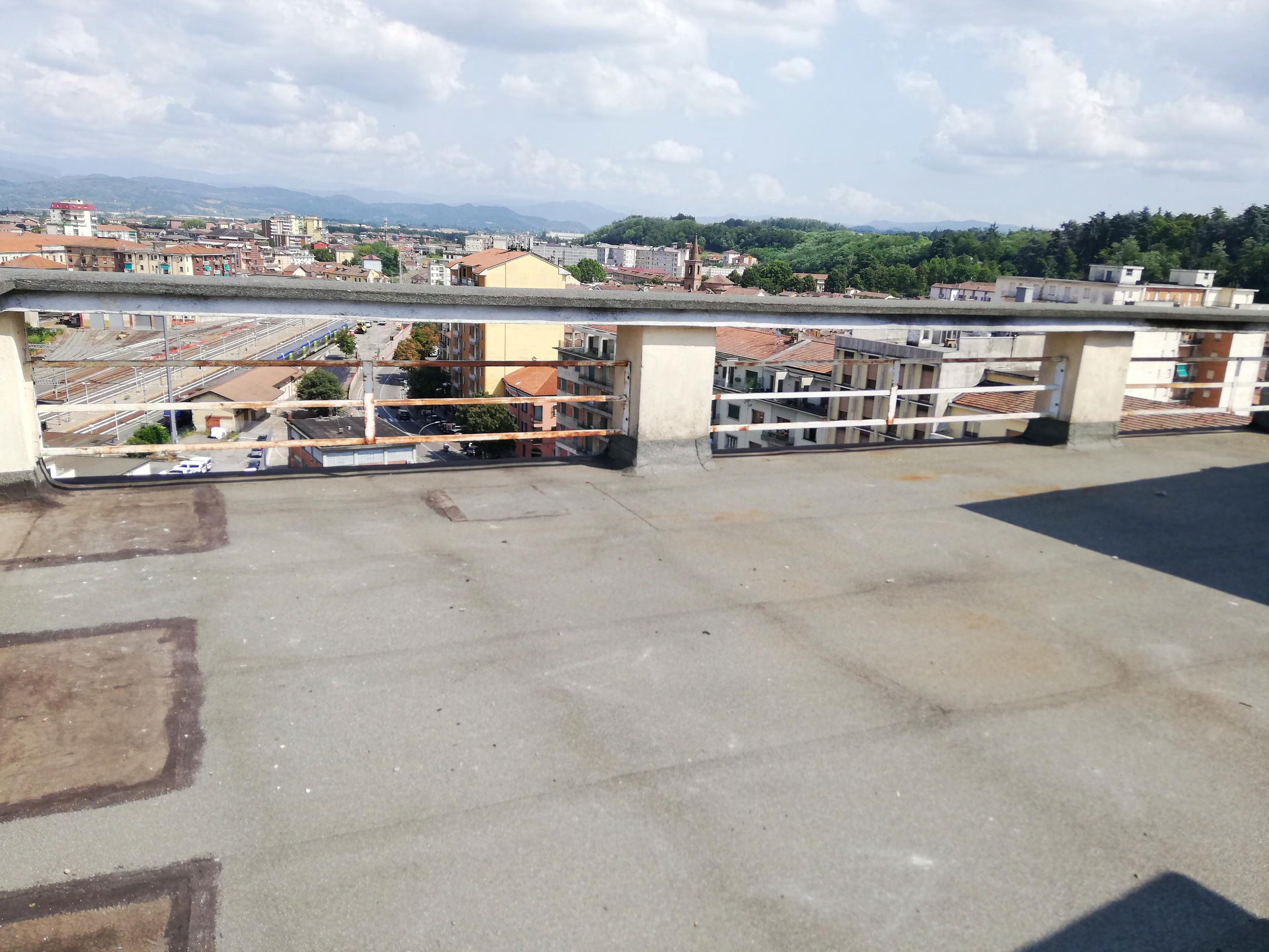 immobile appartamento all'asta in Via Giuseppe Mazzini - Via Pietro Isola - 15067 Novi Ligure (AL) - 2