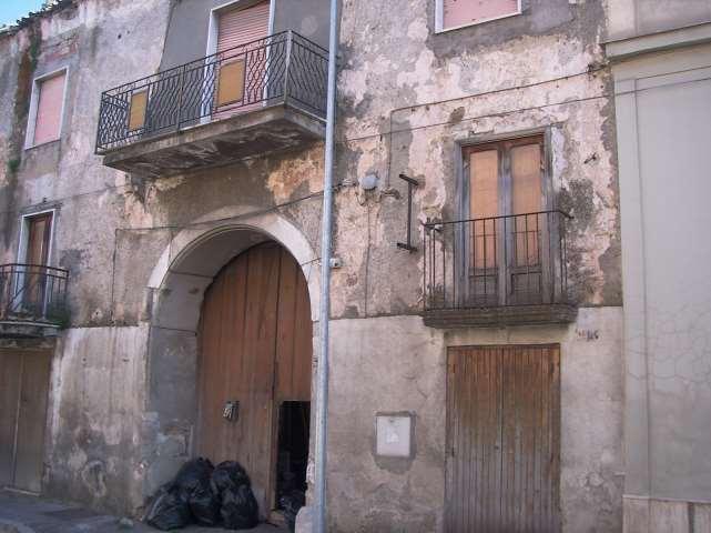 immobile casa singola all'asta in Via Michelangelo Diana 44 San Cipriano d'Aversa (CE) - 1