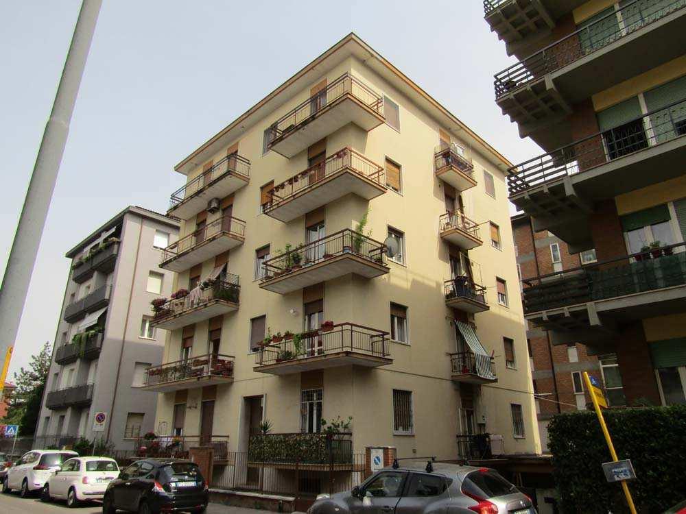 immobile appartamento all'asta in Via Andrea Doria n 17 - 37138 Verona (VR) - 2