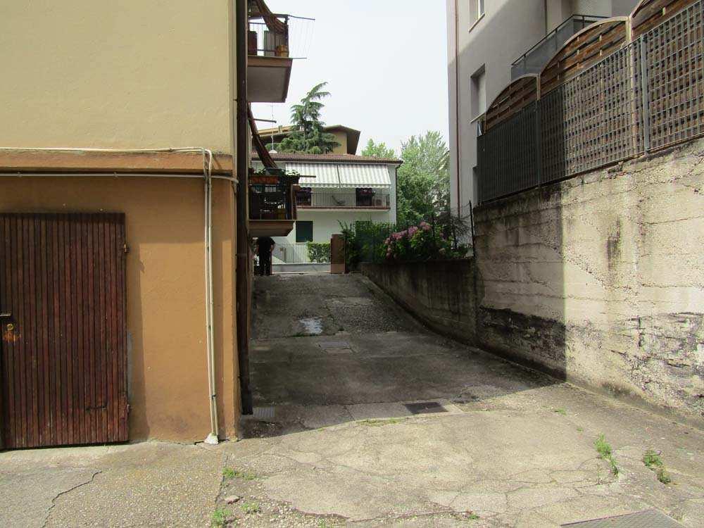 immobile appartamento all'asta in Via Andrea Doria n 17 - 37138 Verona (VR) - 4