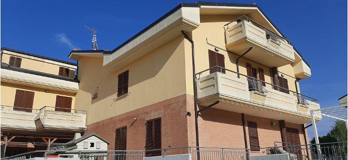 immobile garage all'asta in Via Montale 40 - 62022 Castelraimondo (MC) - 4