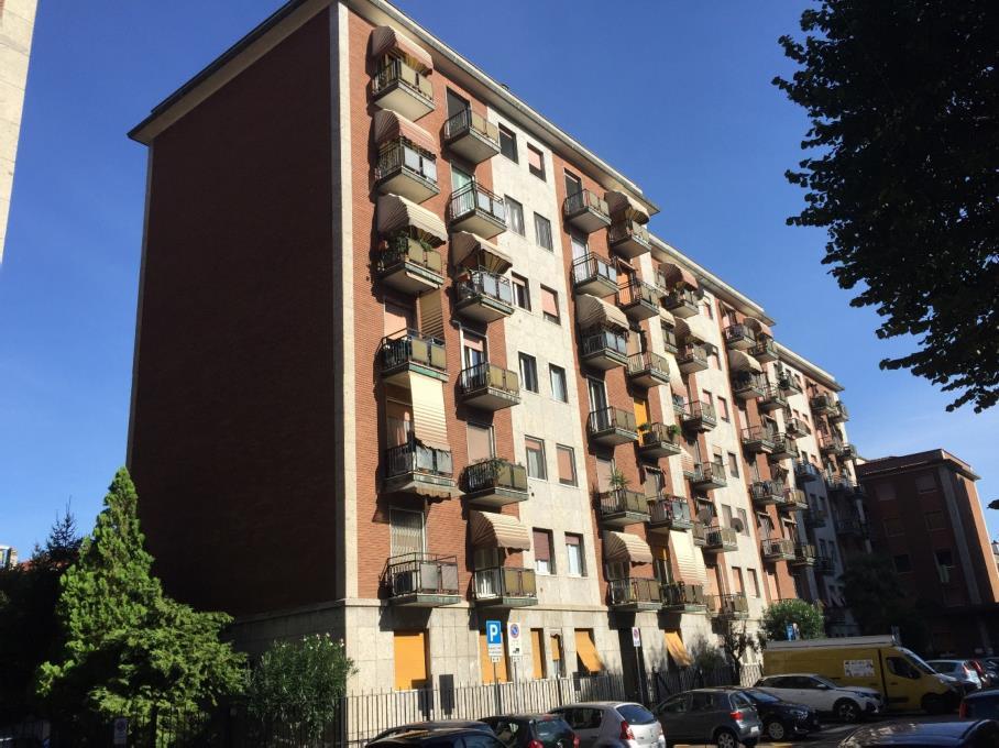 immobile appartamento all'asta in VIA GIACOMO LEOPARDI 4/B - 20094 Corsico (MI) - 1