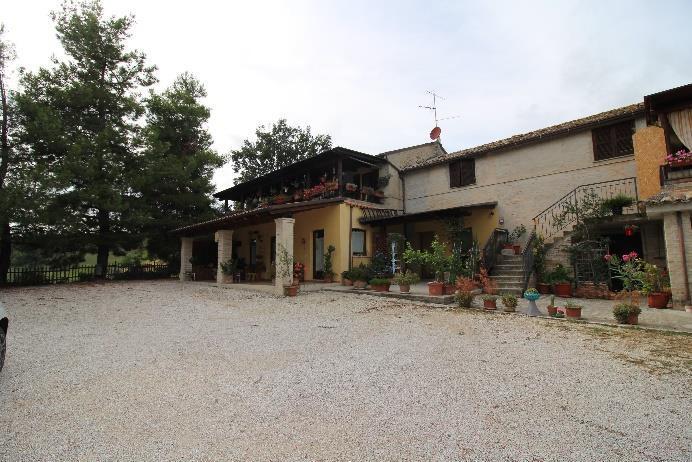 immobile appartamento all'asta in Via Forche di Tenna n14 - 63842 Montottone (FM) - 2