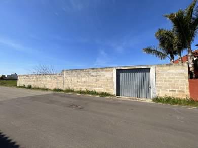 immobile terreno all'asta in VIA MONSIGNOR MIGLIETTA SNC - 73045 Leverano (LE) - 1