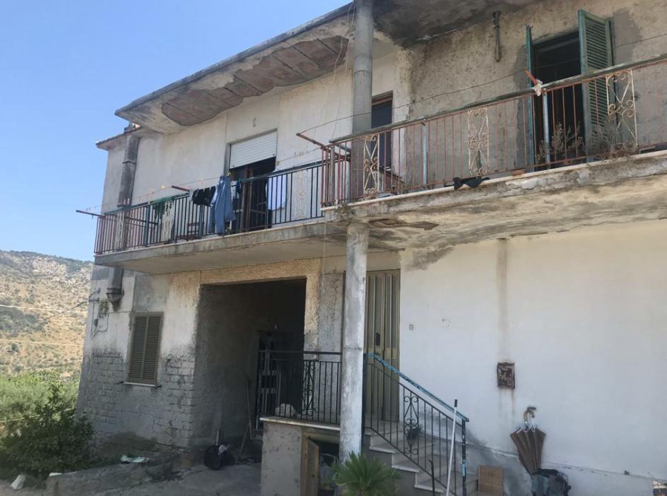 immobile appartamento all'asta in Via del Cimitero, 8 - 04019 Terracina (LT) - 1