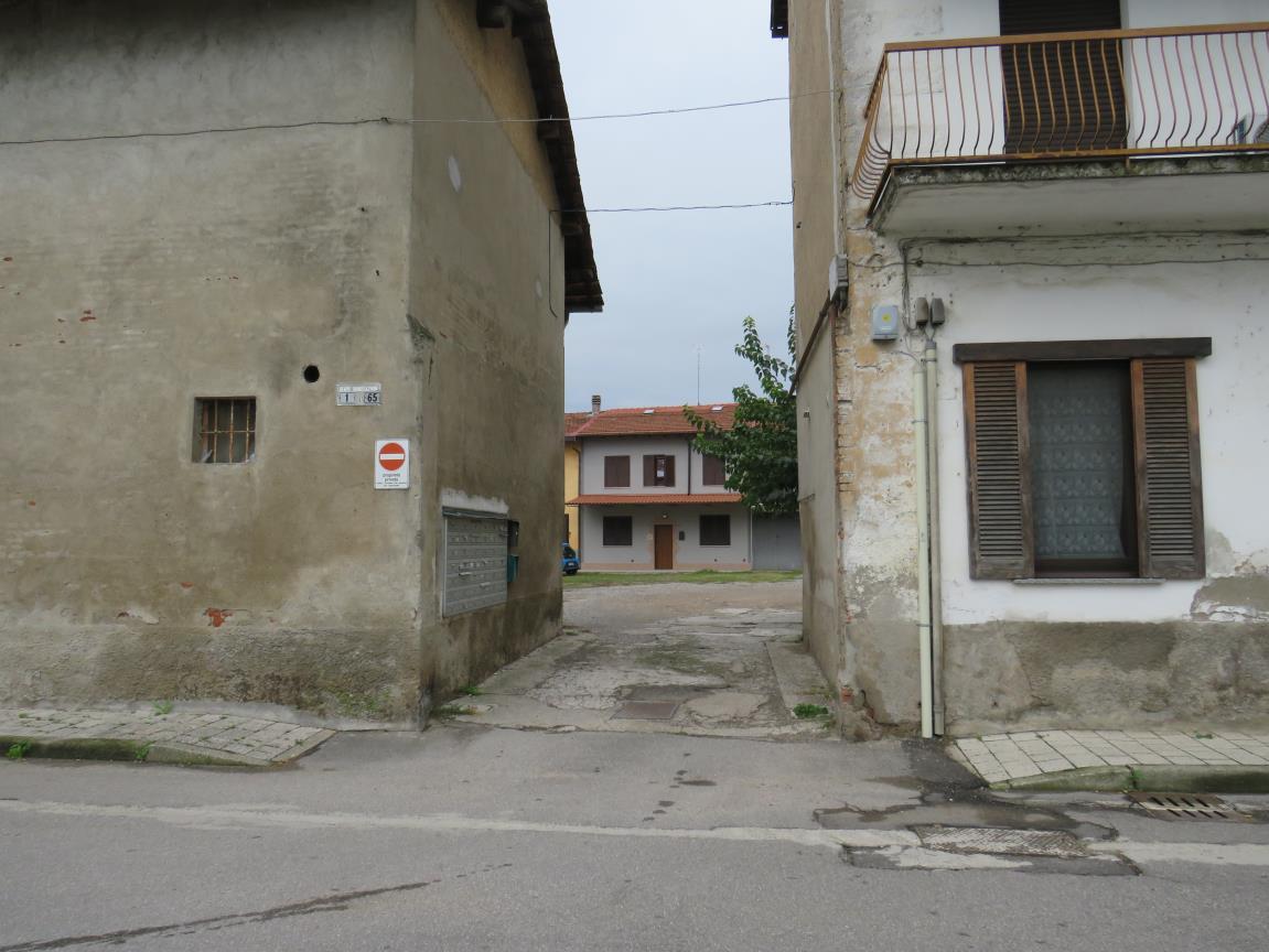 immobile appartamento all'asta in via cascina brughiera 11 Bareggio (MI) - 1