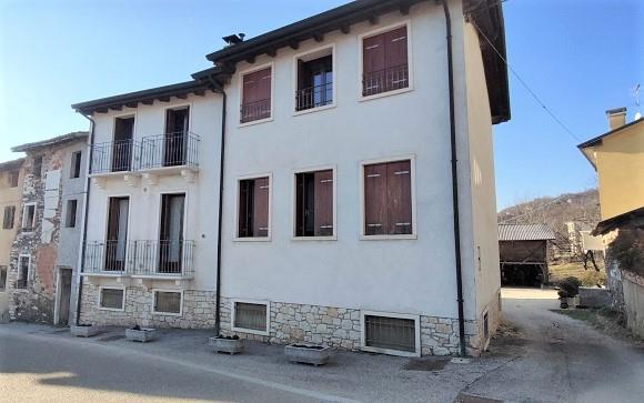 immobile appartamento all'asta in Via Zenari 11 - 36072 Chiampo (VI) - 1