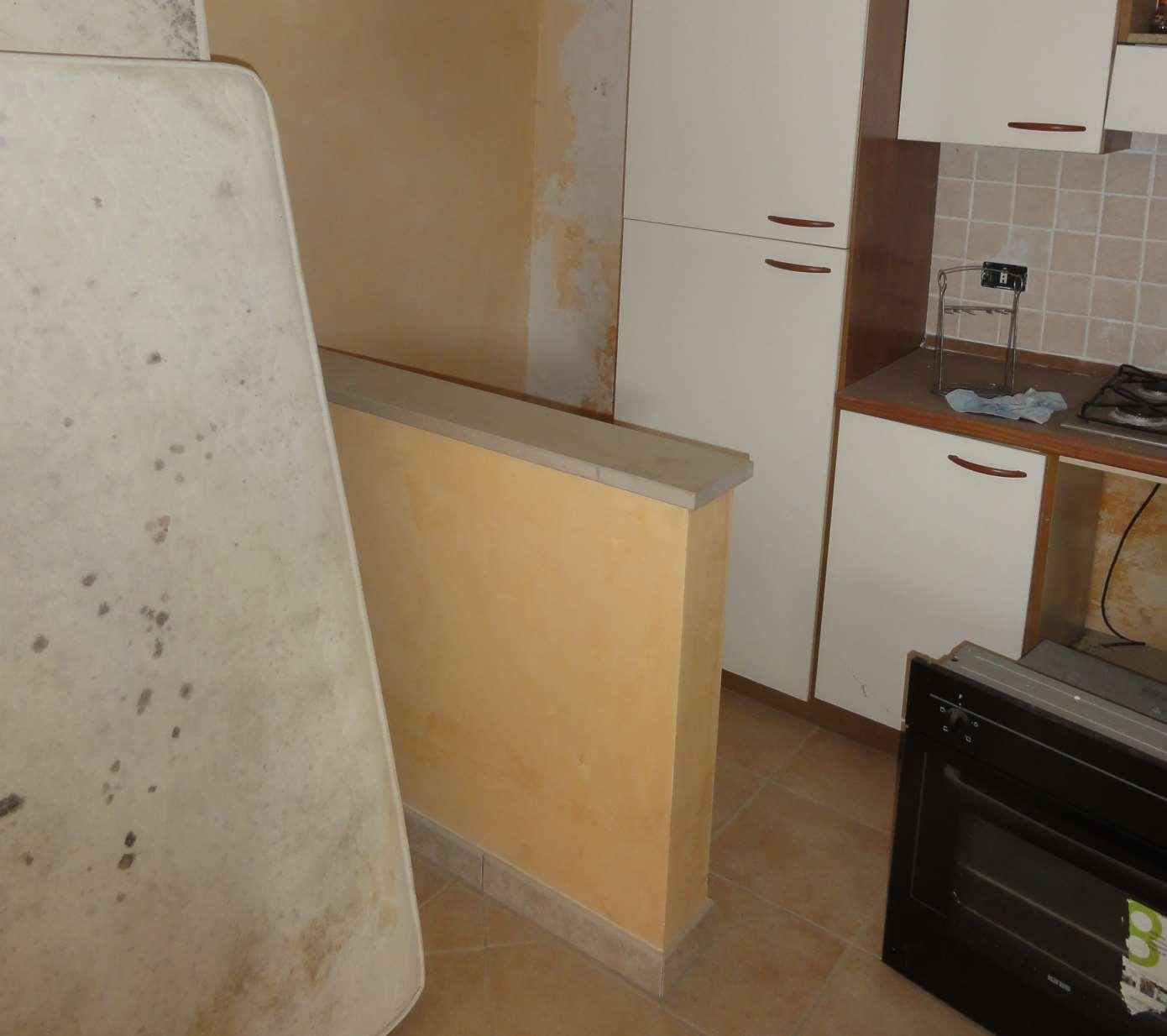 immobile appartamento all'asta in Via Liri n30 - 04011 Aprilia (LT) - 2