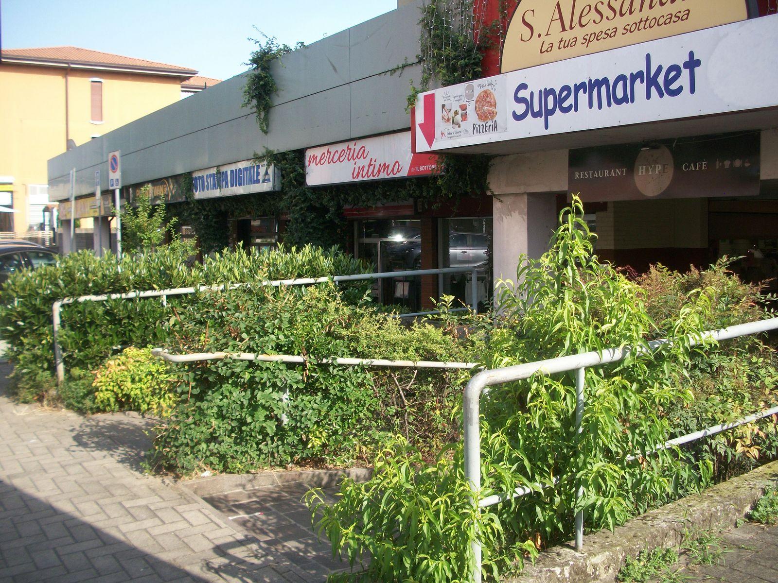 immobile negozio all'asta in Via Vittorio Veneto - 24042 Capriate San Gervasio (BG) - 3