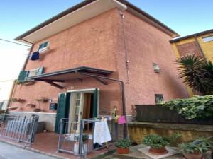immobile APPARTAMENTO ALL'ASTA IN VIA CAPACCOLA, MASSA (MS) - 2