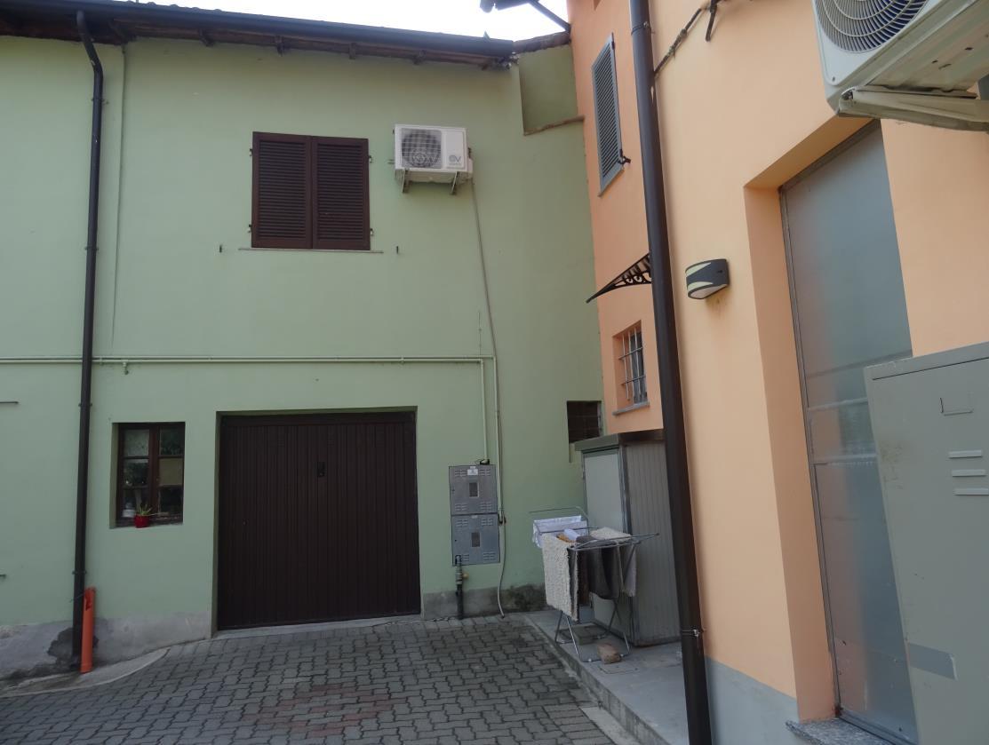 immobile appartamento all'asta in Via Agostino Depretis 104 - 27040 Pinarolo Po (PV) - 1