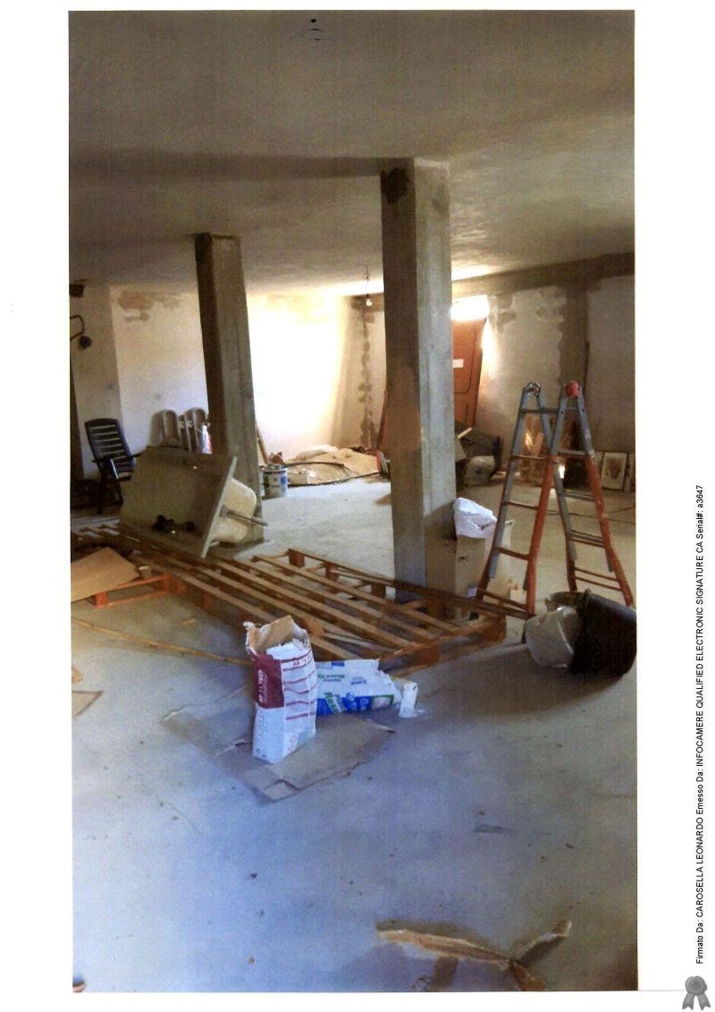 immobile garage all'asta in Via Tasso n 1 Cappelle sul Tavo (PE) - 2