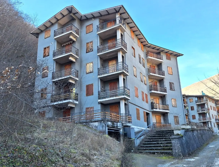 immobile appartamento all'asta in via del fiume, n 1 - 62039 Ussita (MC) - 1