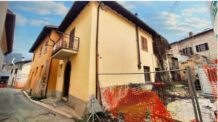 immobile appartamento all'asta in via alessandro manzoni, n 21 - 6046 Norcia (PG) - 1