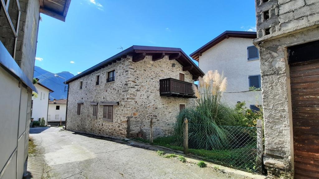 immobile appartamento all'asta in Frazione Villapinta Via IV Novembre 30/A Buglio in Monte (SO) - 1