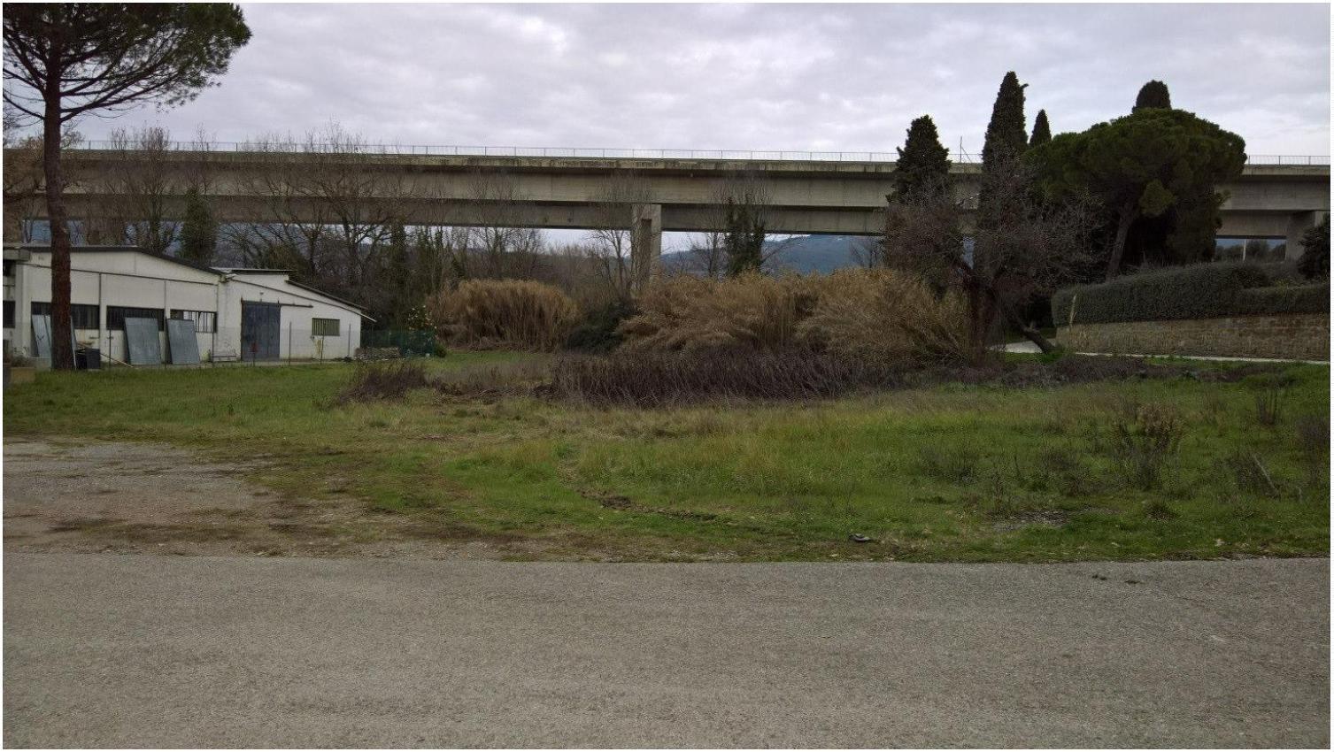 immobile terreno all'asta in Via S Vincenzo Ferrer - Zona Indle Ovest Passignano sul Trasimeno (PG) - 2