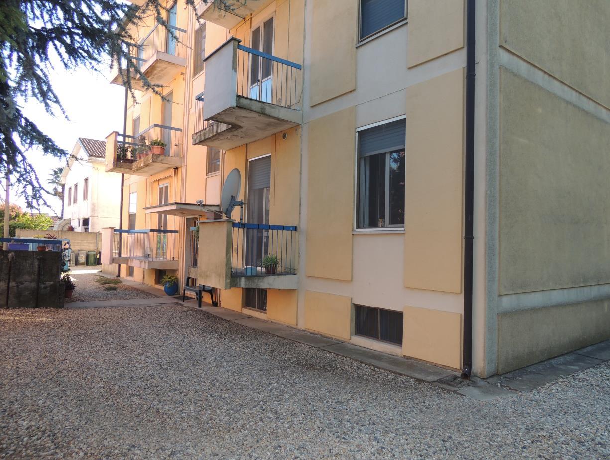 immobile appartamento all'asta in Via Francesco Ricchieri 1 - 27037 Pieve del Cairo (PV) - 3