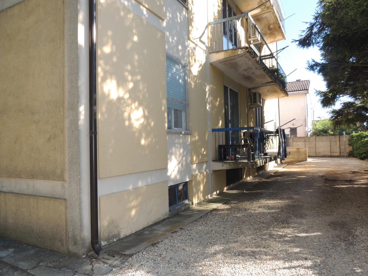 immobile appartamento all'asta in Via Francesco Ricchieri 1 - 27037 Pieve del Cairo (PV) - 4