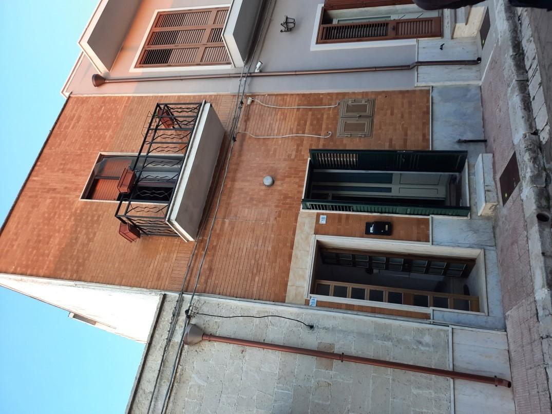 immobile appartamento all'asta in Via MANZONI 16-16/A - 72025 San Donaci (BR) - 1