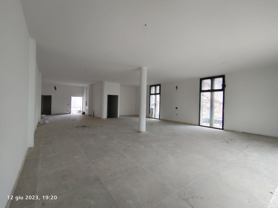 immobile attivita commerciale all'asta in Fraz Lido Marini - Cso Colombo n 13 - 73059 Ugento (LE) - 4
