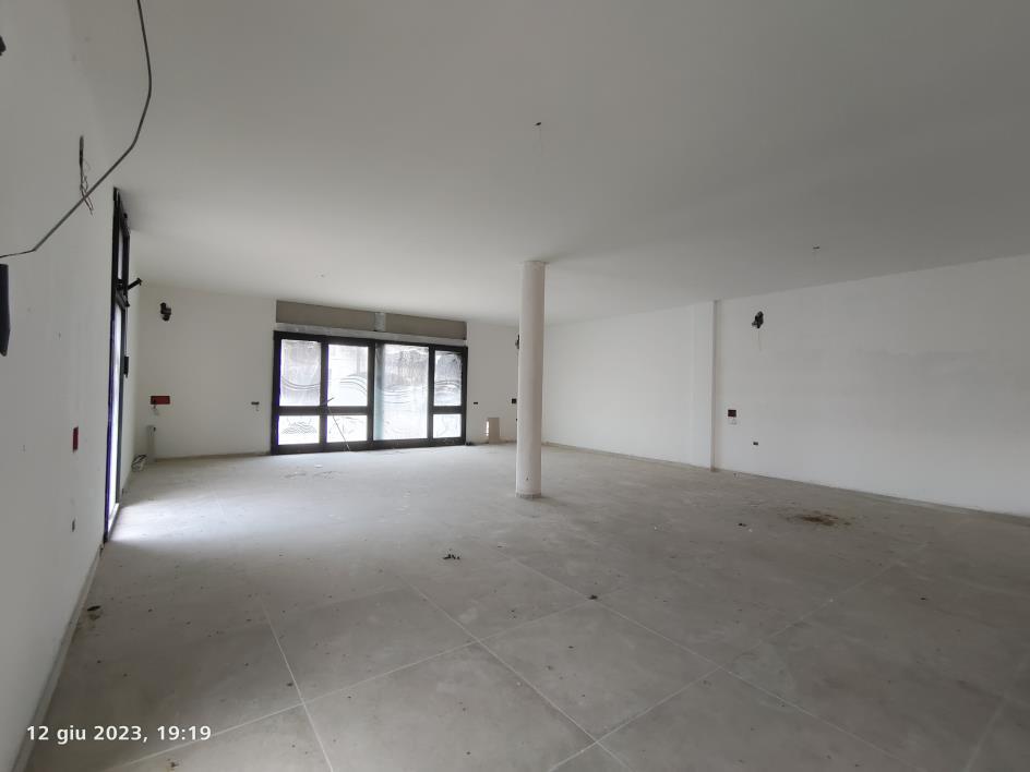 immobile attivita commerciale all'asta in Fraz Lido Marini - Cso Colombo n 13 - 73059 Ugento (LE) - 5