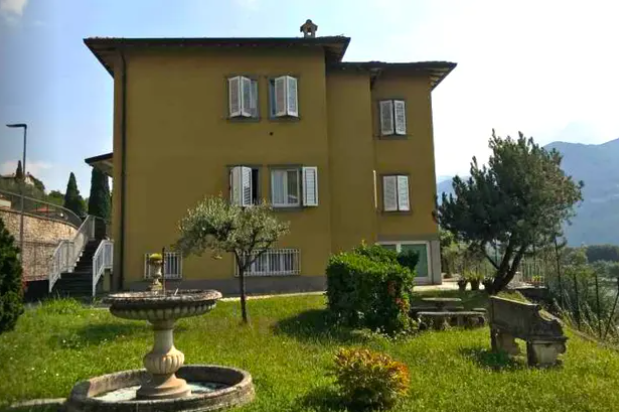 immobile appartamento all'asta in via pietro gobertti, n 16 - 24065 Lovere (BG) - 1