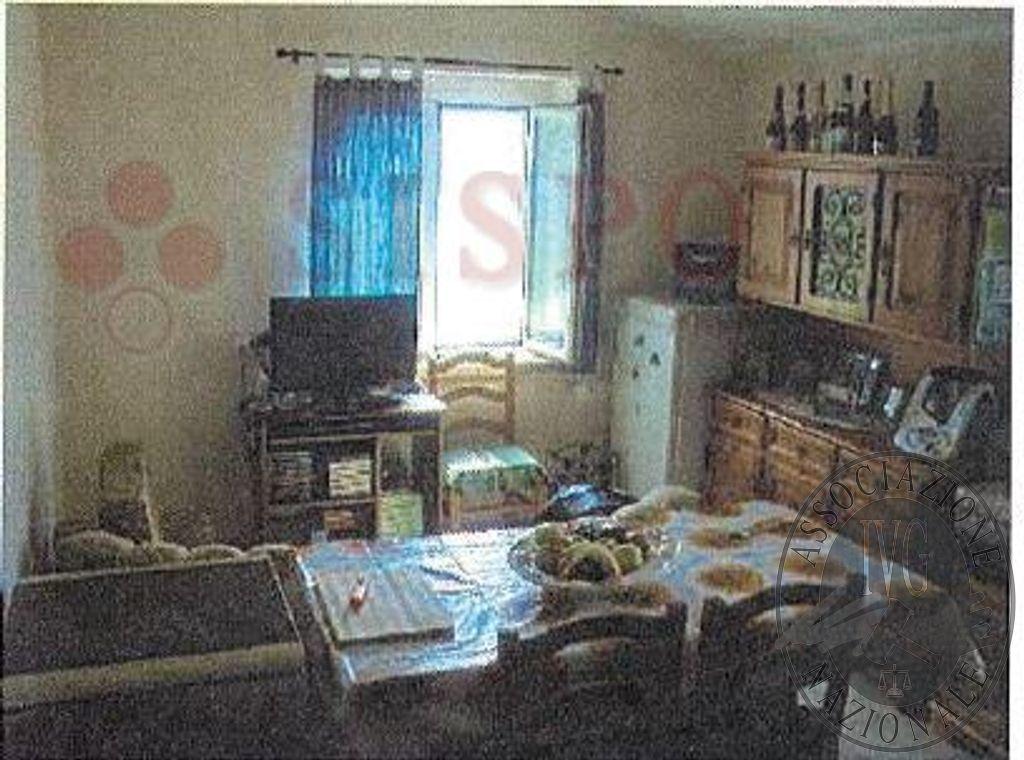 immobile appartamento all'asta in FRAZIONE PESCIANO - LOCALITA' CASTELLO - 06059 Todi (PG) - 1
