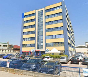 immobile attivita commerciale all'asta in Viale della Navigazione Interna, 51 - 35129 Padova (PD) - 1
