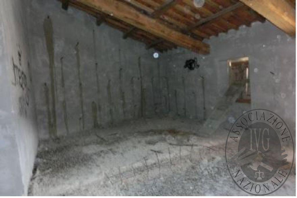 immobile magazzino all'asta in FRAZ FOGLIANO - 06043 Cascia (PG) - 1