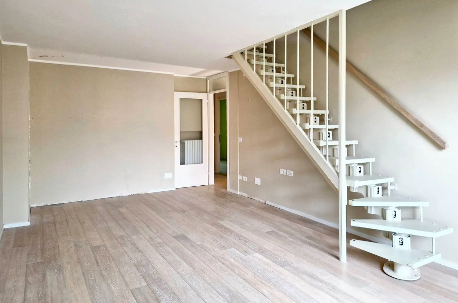 immobile appartamento all'asta in viale europa unita, n 36 - 34073 Grado (GO) - 1