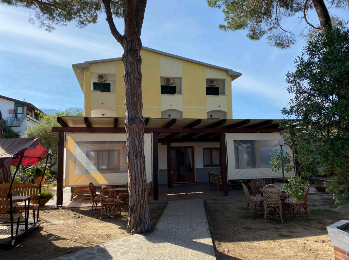 immobile hotel - albergo all'asta in VIALE ELBA - 57034 Campo nell'Elba (LI) - 3