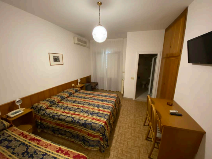 immobile hotel - albergo all'asta in VIALE ELBA - 57034 Campo nell'Elba (LI) - 4