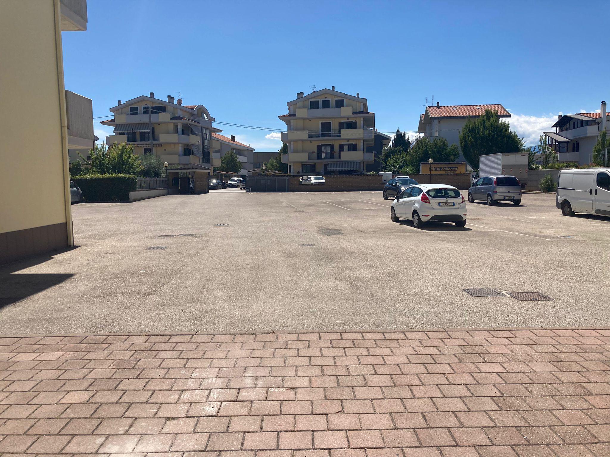 immobile posto auto all'asta in Via Nilo 22 - 65015 Montesilvano (PE) - 4