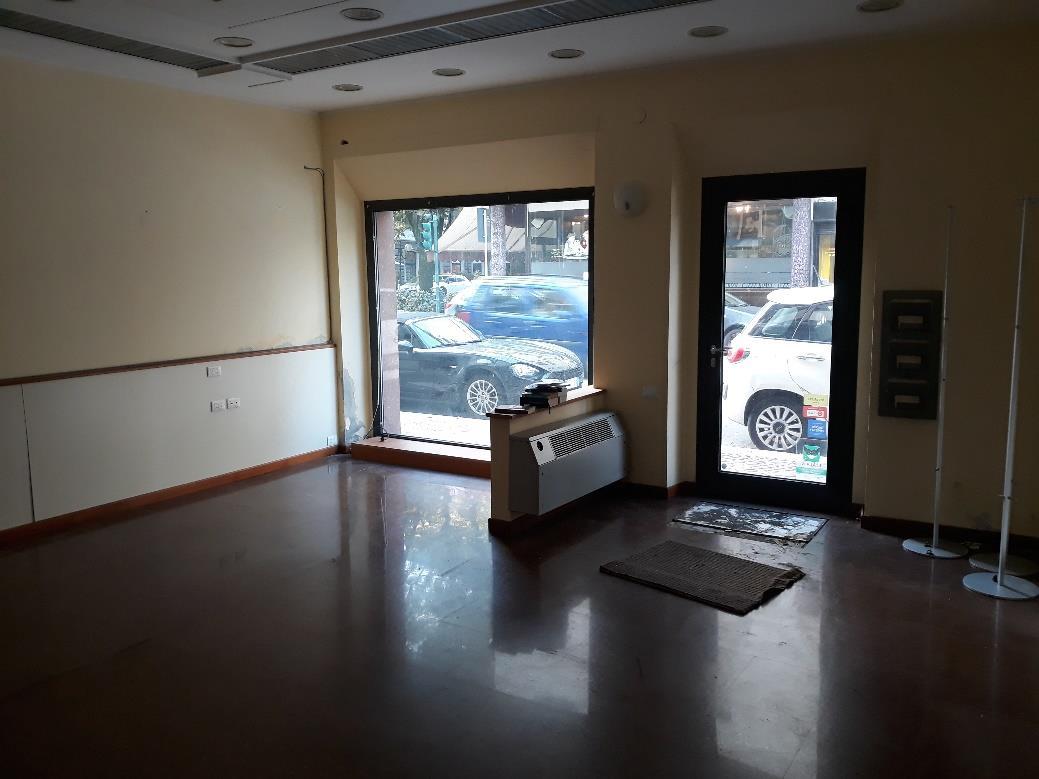 immobile attivita commerciale all'asta in Via FRATELLI ROSSELLI 26 - 34074 Monfalcone (GO) - 2