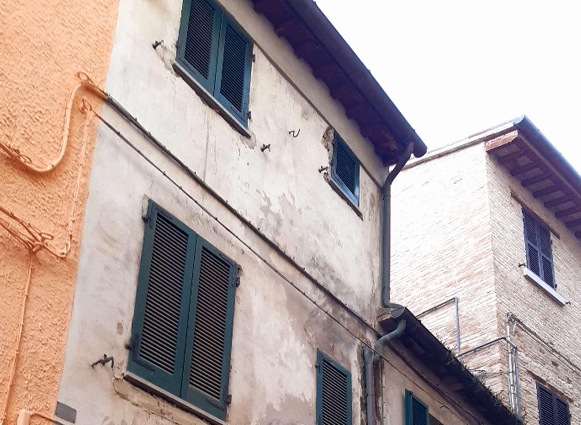 immobile appartamento all'asta in Via Giuseppe Mazzini 19 - 61045 Pergola (PU) - 1