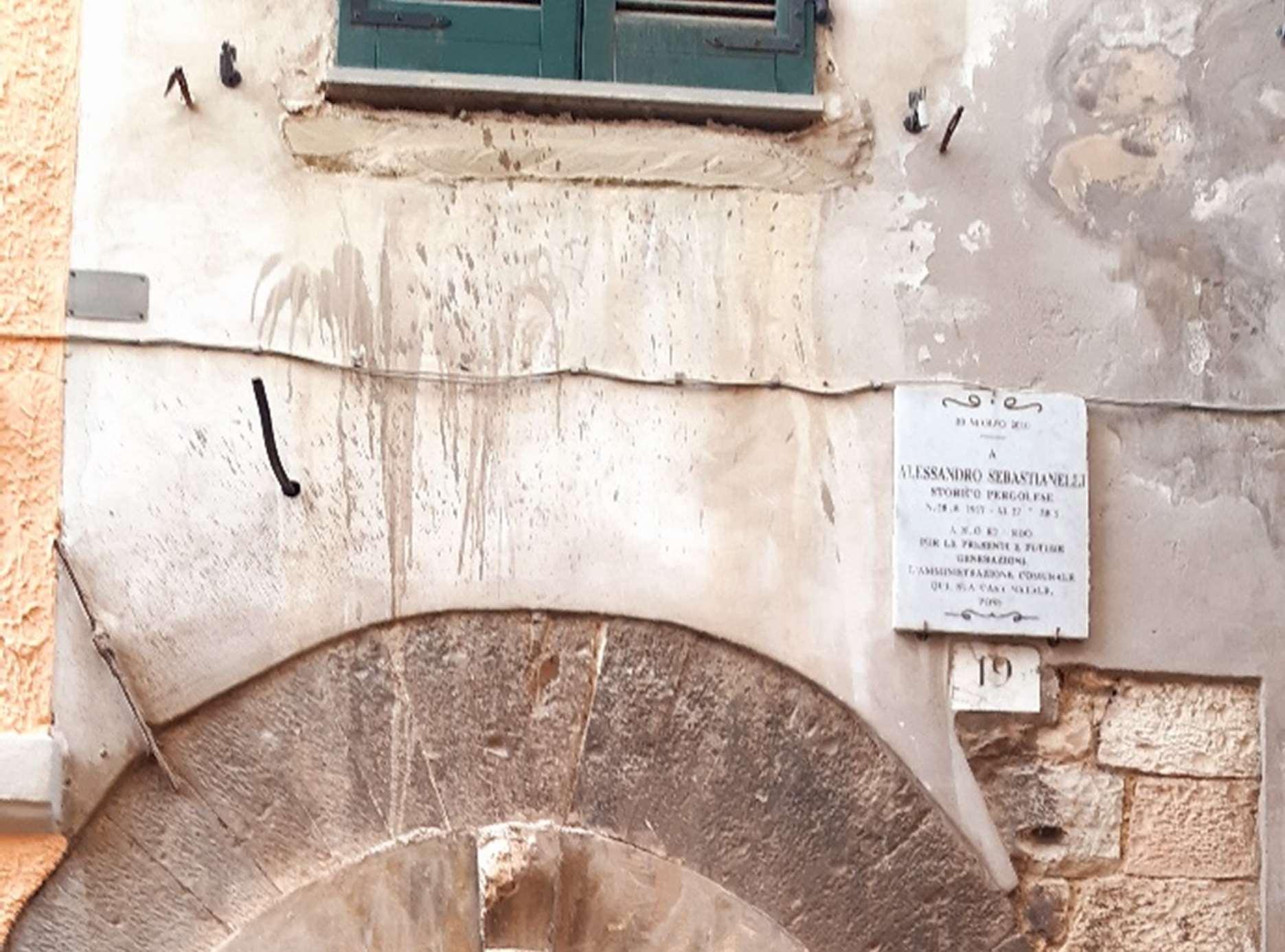 immobile appartamento all'asta in Via Giuseppe Mazzini 19 - 61045 Pergola (PU) - 4