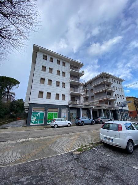 immobile magazzino all'asta in Viale Vittorio Veneto - 62029 Tolentino (MC) - 2