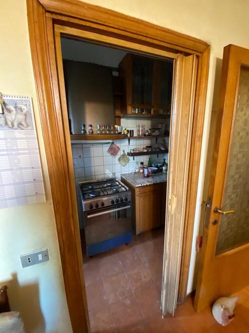 immobile magazzino all'asta in Viale Vittorio Veneto - 62029 Tolentino (MC) - 5