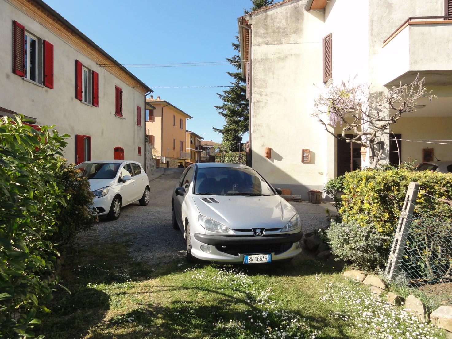 immobile negozio all'asta in FRAZIONE GUAZZINO - VIA TRASIMENO 10-12 - 53048 Sinalunga (SI) - 3