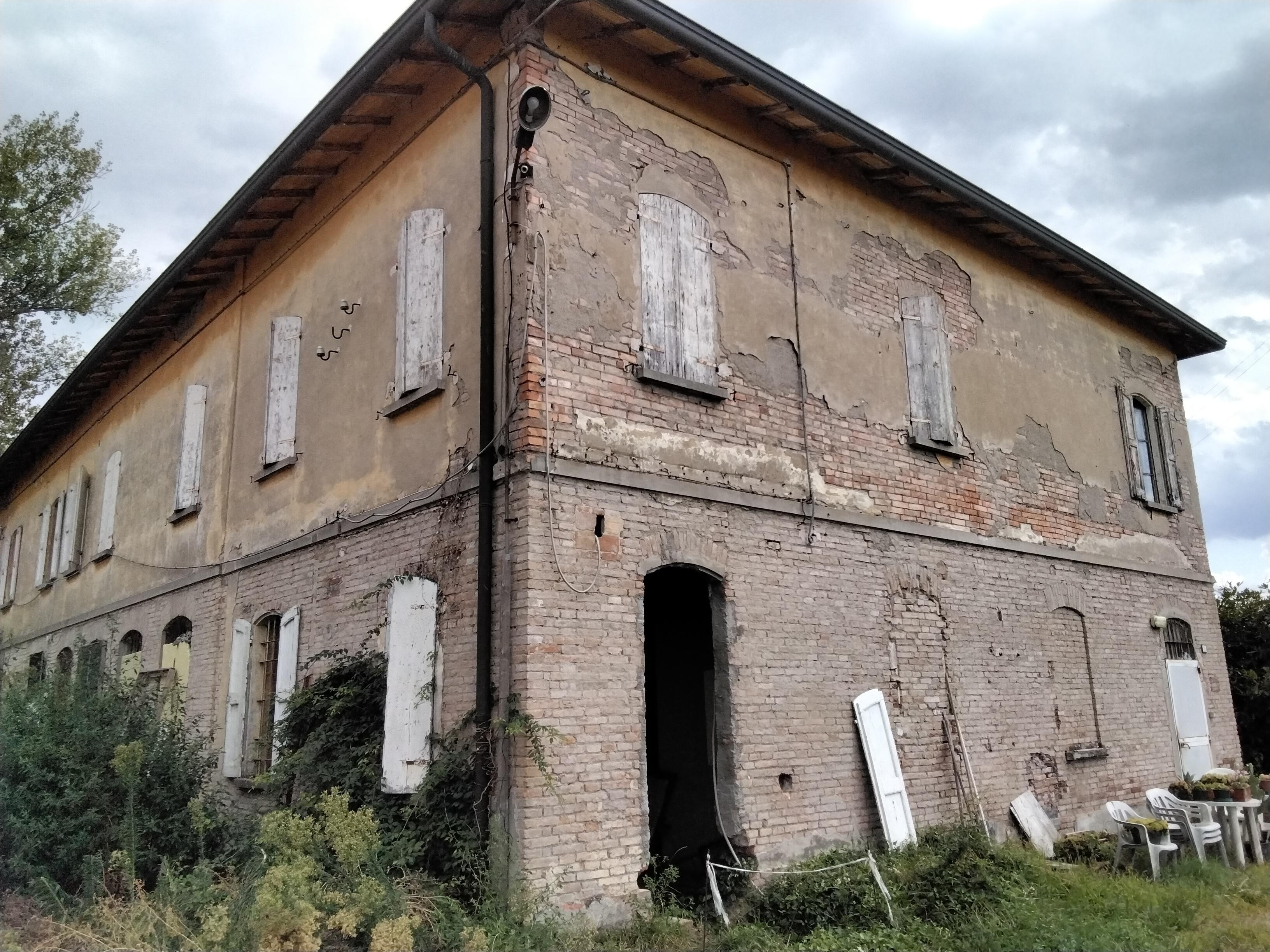 immobile casa singola all'asta in Via del Mulino, 36 - 42122 Reggio nell'Emilia (RE) - 2