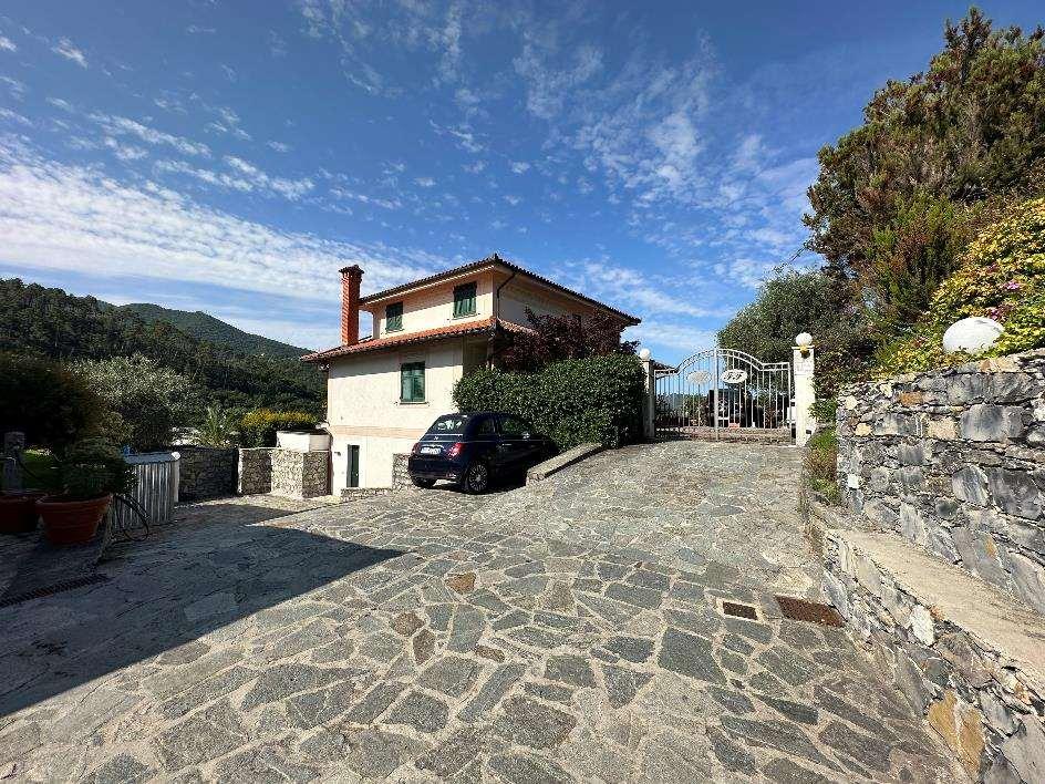 immobile villa all'asta in Via IV Novembre 58 a Casarza Ligure (GE) - 1