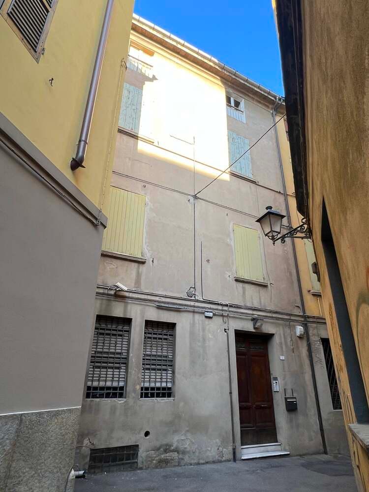 immobile appartamento all'asta in Via San Giuseppe, 3 - 42121 Reggio nell'Emilia (RE) - 2