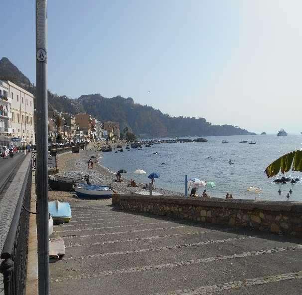 immobile appartamento all'asta in via Lungomare 4  Novembre n 47 - 98035 Giardini-Naxos (ME) - 5