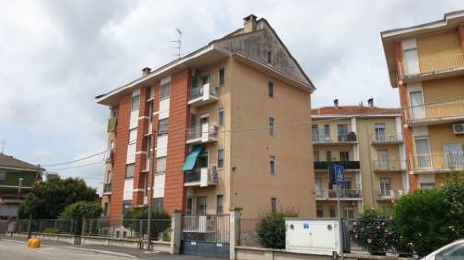immobile appartamento all'asta in Via Tagliamento 15 - 13048 Santhià (VC) - 1