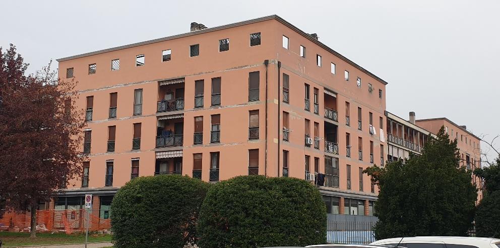 immobile appartamento all'asta in Piazza Grandi 48 - 20033 Solaro (MI) - 5
